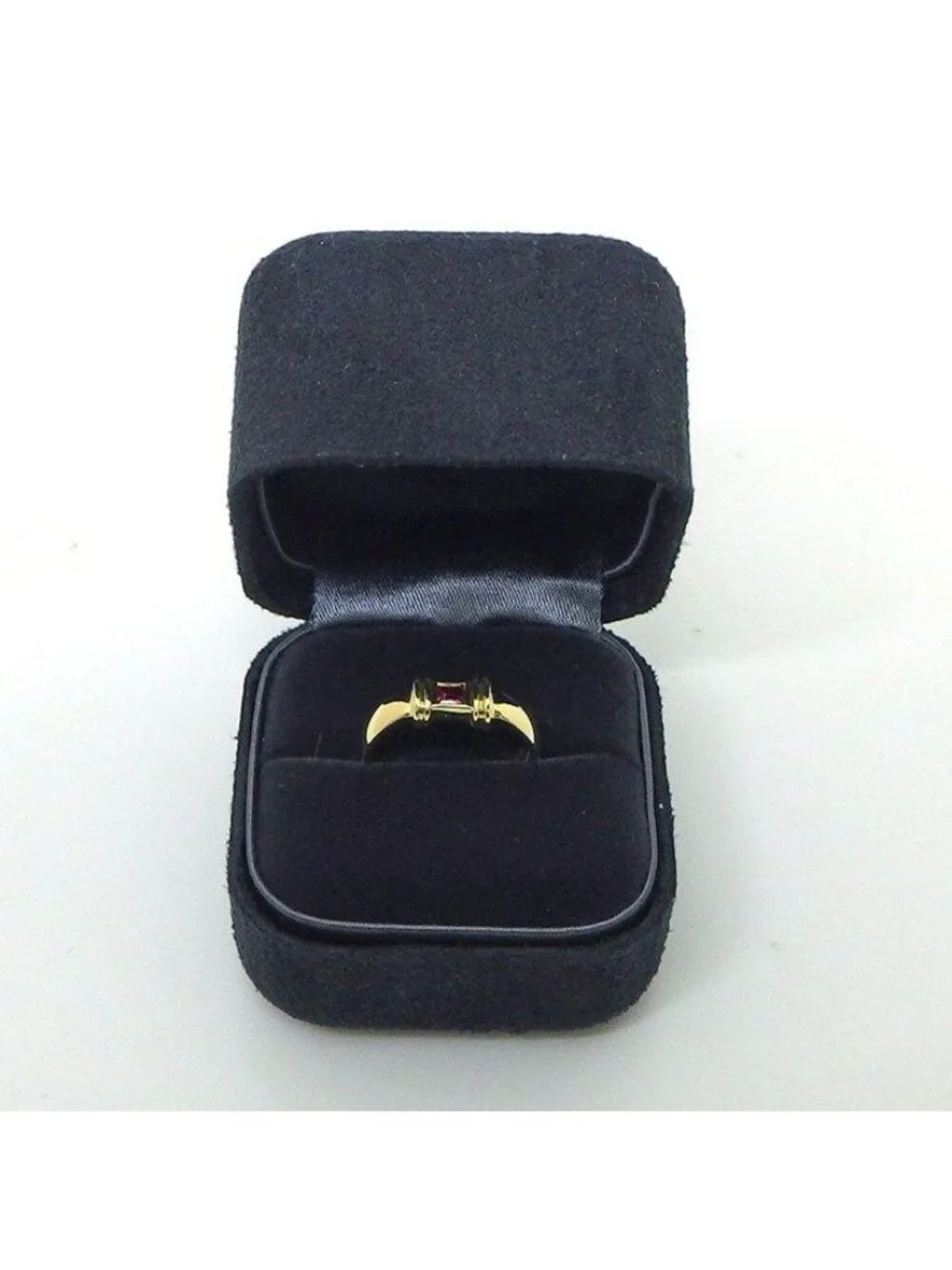 Tiffany & Co Ring Stacking Band Square Cut Ruby 18K Yellow Gold